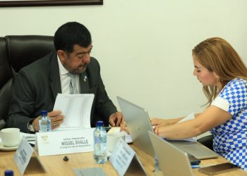 Transportistas conocen avances y pasos para agilizar sus trámites