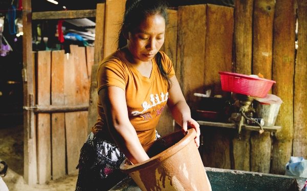Más de 600 familias reciben filtros purificadores de agua en Huehuetenango