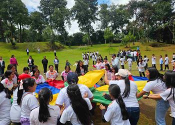 Más de 250 personas participaron en jornada de senderismo activo en Iximché