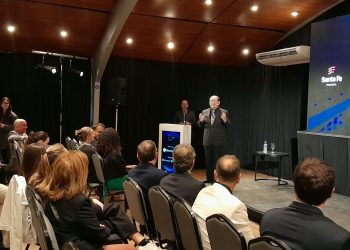 Misión diplomática promueve los atractivos turísticos y comerciales de Guatemala en foro de negocios en Rosario, Argentina