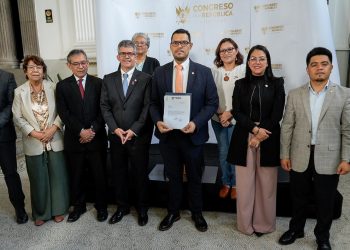 Ley para reducir el consumo de grasas dañinas desde la niñez