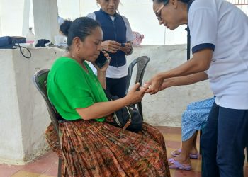 Personal de salud proporcionó atención en Santa María Cahabón tras lluvias    ​