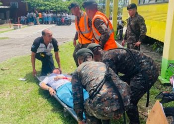 Centro educativo promueve la prevención con simulacro de sismo