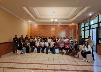 Capacitan a 33 profesionales de Hogar Rural en metodología MEC-Rural