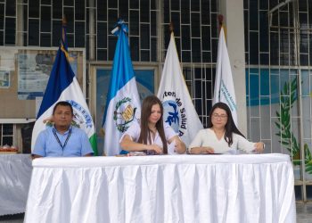 Población de Puerto Barrios ya es atendida en la nueva Gran Farmacia PROAM