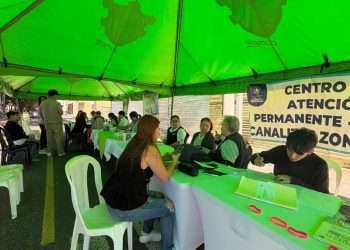 Salud Sobre Ruedas acerca consultas médicas y vacunación a comunidades de la zona 17 de la capital