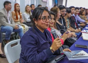 Mintrab realiza actividad sobre derechos laborales con estudiantes universitarios