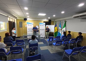 Mintrab realiza charlas informativas para becas de estudio