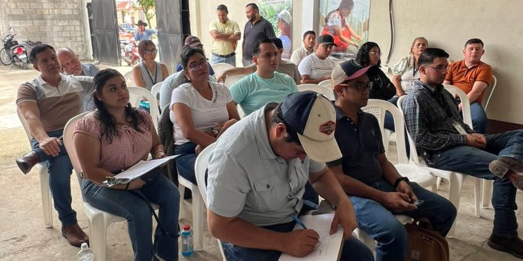 Extensionistas de Jalapa aprenden Modelo de Empoderamiento Comercial