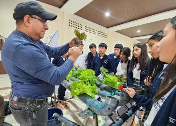 Capacitan a jóvenes de San Marcos en producción de hortalizas