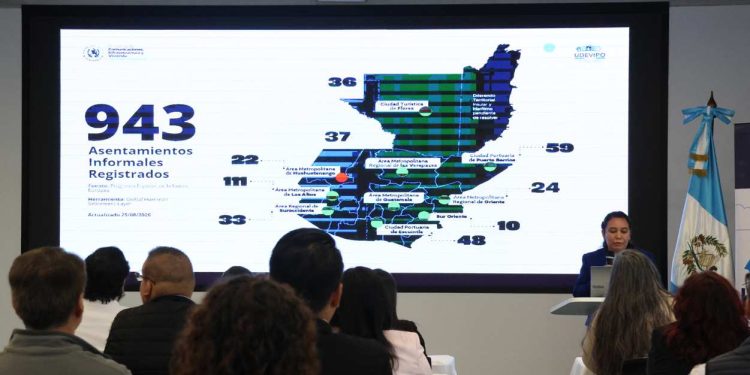 Evalúan avances para mejorar los asentamientos urbanos