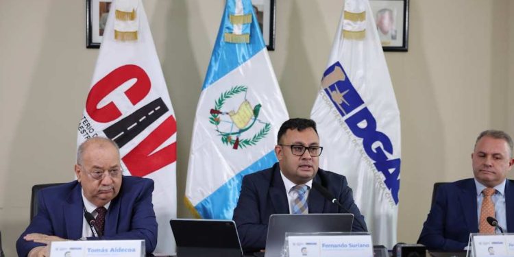 Guatemala prepara una nueva organización de sus rutas aéreas