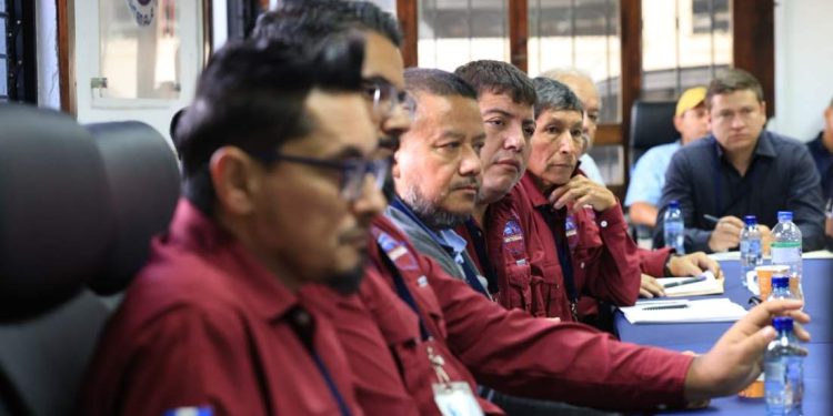 Impulsan diálogo para mejorar el servicio de transporte extraurbano en Villa Canales