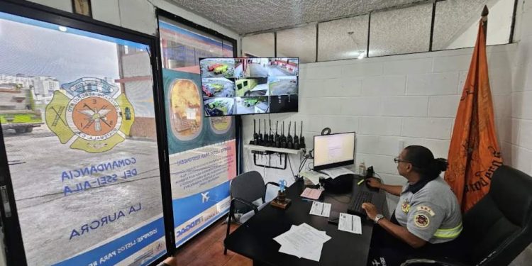 Aeropuerto La Aurora mejora su respuesta ante emergencias con nuevos equipos