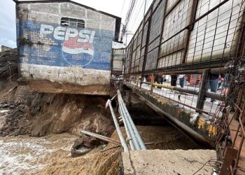Viviendas y puente afectados en Villa Hermosa serán evaluados por Covial