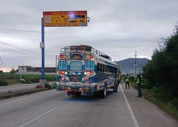 Verifican transporte colectivo y refuerzan la seguridad vial en Patzicía