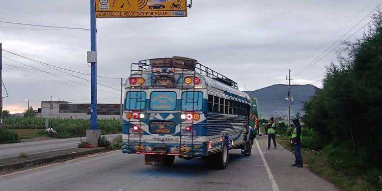 Verifican transporte colectivo y refuerzan la seguridad vial en Patzicía