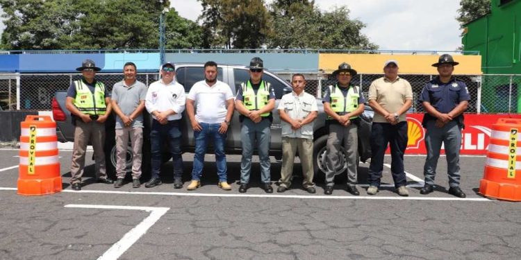 La práctica al volante refuerza la preparación ante situaciones imprevistas en carretera