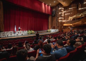 Guatemala participa en AbreLatam ConDatos para fortalecer la innovación pública y la transparencia