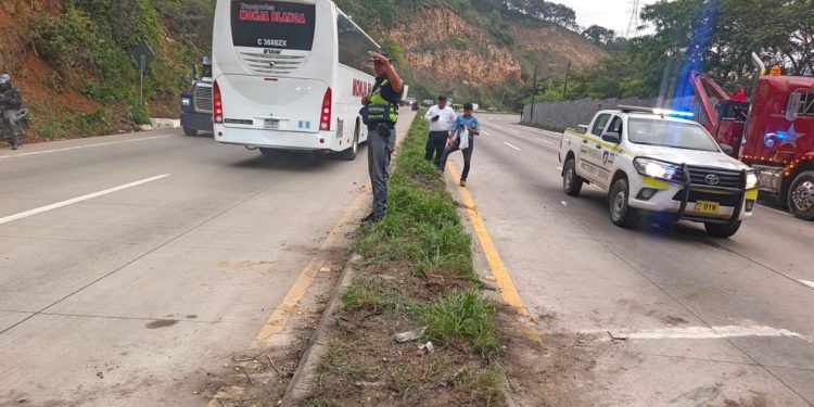 Provial brinda asistencia en carretera y llama a prevenir hechos de tránsito