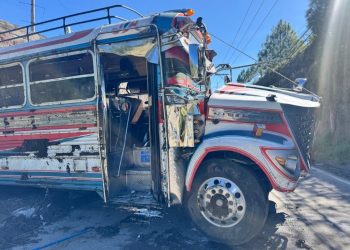 Imponen fuerte multa a bus accidentado en Quetzaltenango