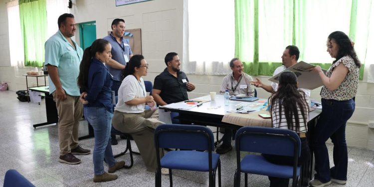 Comunidades de oriente participan en la construcción de la política urbana nacional