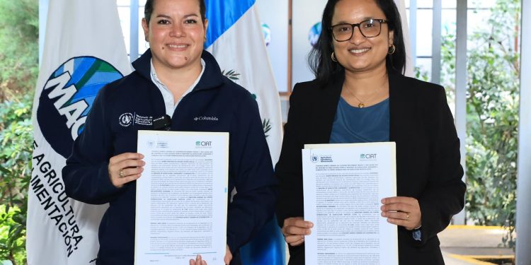Convenio fortalece cooperación para impulsar una agricultura más resiliente e innovadora
