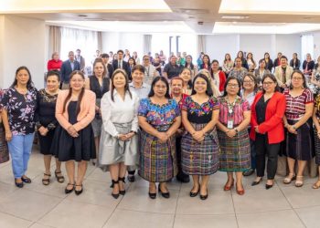 Se realiza un conversatorio en conmemoración del Día Internacional de las Mujeres Rurales