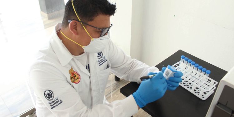 Implementación de tecnología GeneXpert fortalece la Red de Laboratorios en Totonicapán