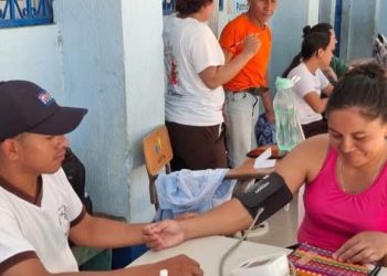 Jornada Integral de Salud acerca servicios preventivos a familias de Santa Anita, Zacapa