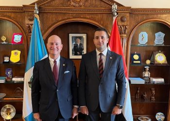 Embajador de Guatemala en Egipto recibe la felicitación del presidente Al-Sisi por el aniversario de la independencia