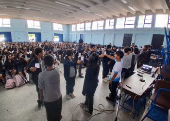 Más de 500 estudiantes de zona 17 aprenden seguridad vial