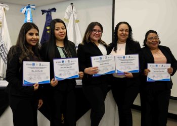 30 profesionales concluyen diplomado especializado para el tratamiento de adolescentes en conflicto con la Ley Penal