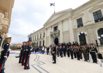 Embajador de Guatemala asiste en San Salvador a conmemoración del natalicio de Francisco Morazán