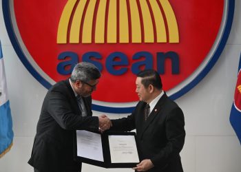 Embajador de Guatemala en Indonesia se acredita ante la ASEAN