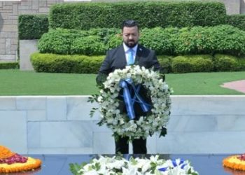 Embajador de Guatemala en India se une a la conmemoración del natalicio de Mahatma Gandhi