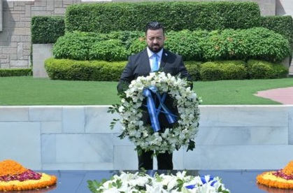 Embajador de Guatemala en India se une a la conmemoración del natalicio de Mahatma Gandhi