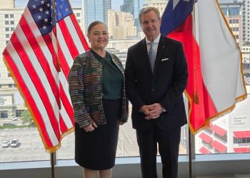 Cónsul general de Guatemala en Houston participa en recepción de bienvenida al secretario de Estado de Texas