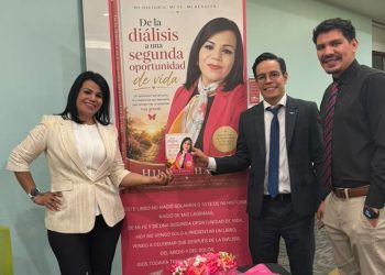 Consulado de Guatemala en Denver acompaña presentación de obra testimonial sobre salud renal