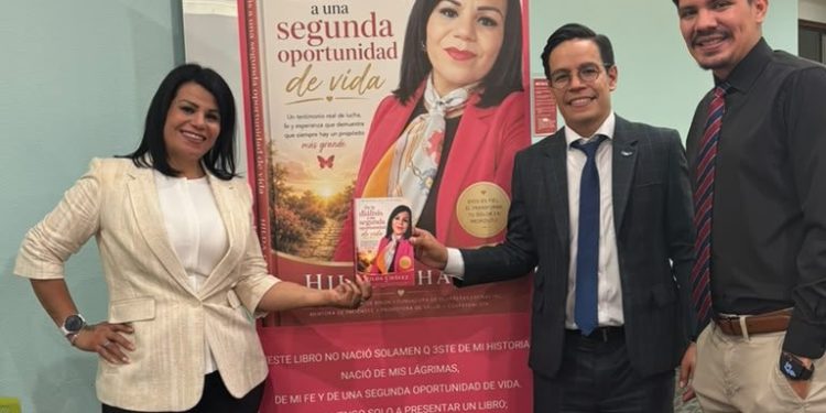 Consulado de Guatemala en Denver acompaña presentación de obra testimonial sobre salud renal