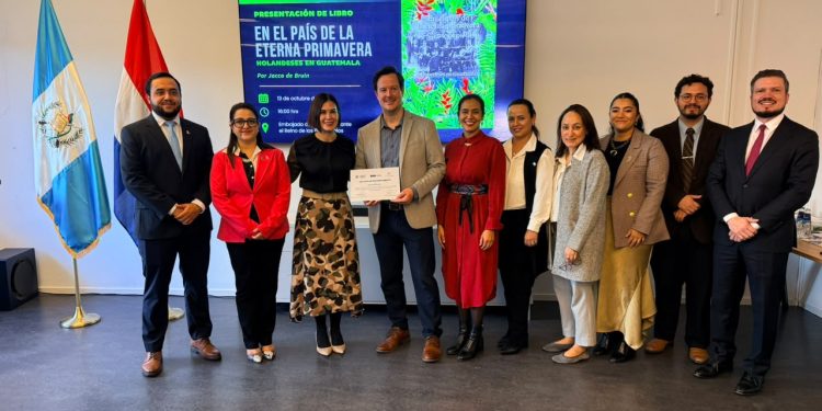 Embajada en Países Bajos presenta libro sobre la presencia neerlandesa en Guatemala
