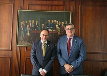 Embajador guatemalteco se reúne con autoridades de la Cancillería ecuatoriana