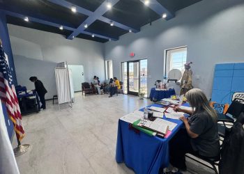 Consulado de Guatemala en Del Río, Texas, impulsa jornada de vacunación contra la influenza