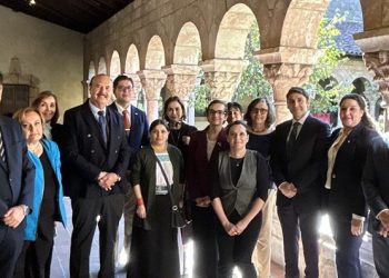 Misión consular de Guatemala estrecha vínculos con museo de Nueva York