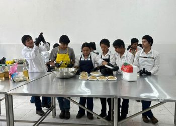 Jóvenes de San Pedro Carchá conocen oferta formativa agrícola