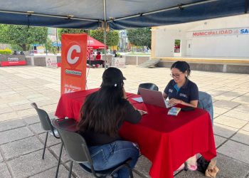 Mintrab realiza kiosco de Empleo en Baja Verapaz