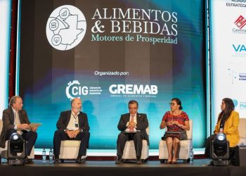 Ministra de Trabajo participa en conversatorio “Alimentos & Bebidas: Motores de Prosperidad”