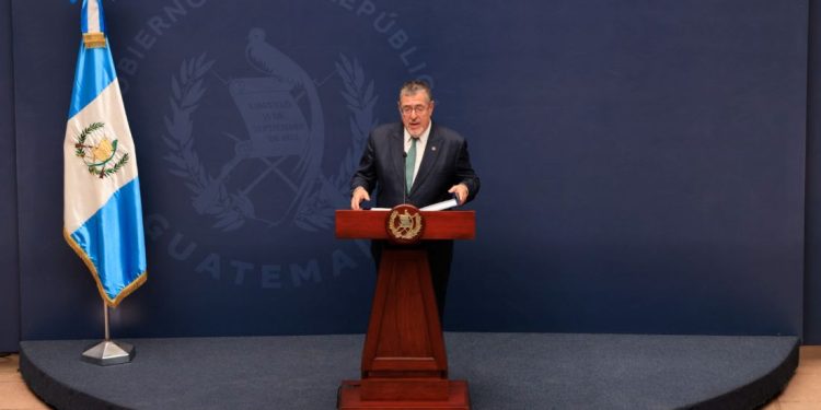 Presidente Arévalo lamenta procedimiento y captura de los hermanos Choc Toz