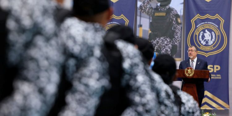Presidente Bernardo Arévalo destaca integración de nueva Guardia Penitenciaria al servicio de Guatemala