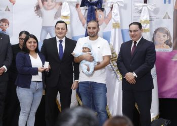 RENAP inicia emisión del Documento Personal de Identificación de Menores de Edad